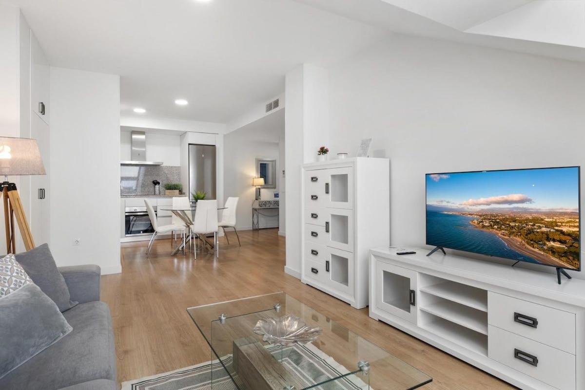 Precioso Ap. - Playa Fuengirola Apartment ภายนอก รูปภาพ
